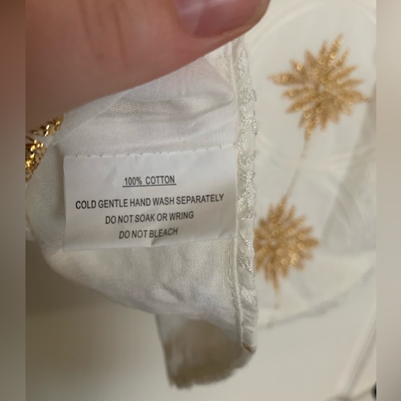 Selfie Leslie White Lace and Gold Glitter Embroidered Crop Top - Picture 8 of 9